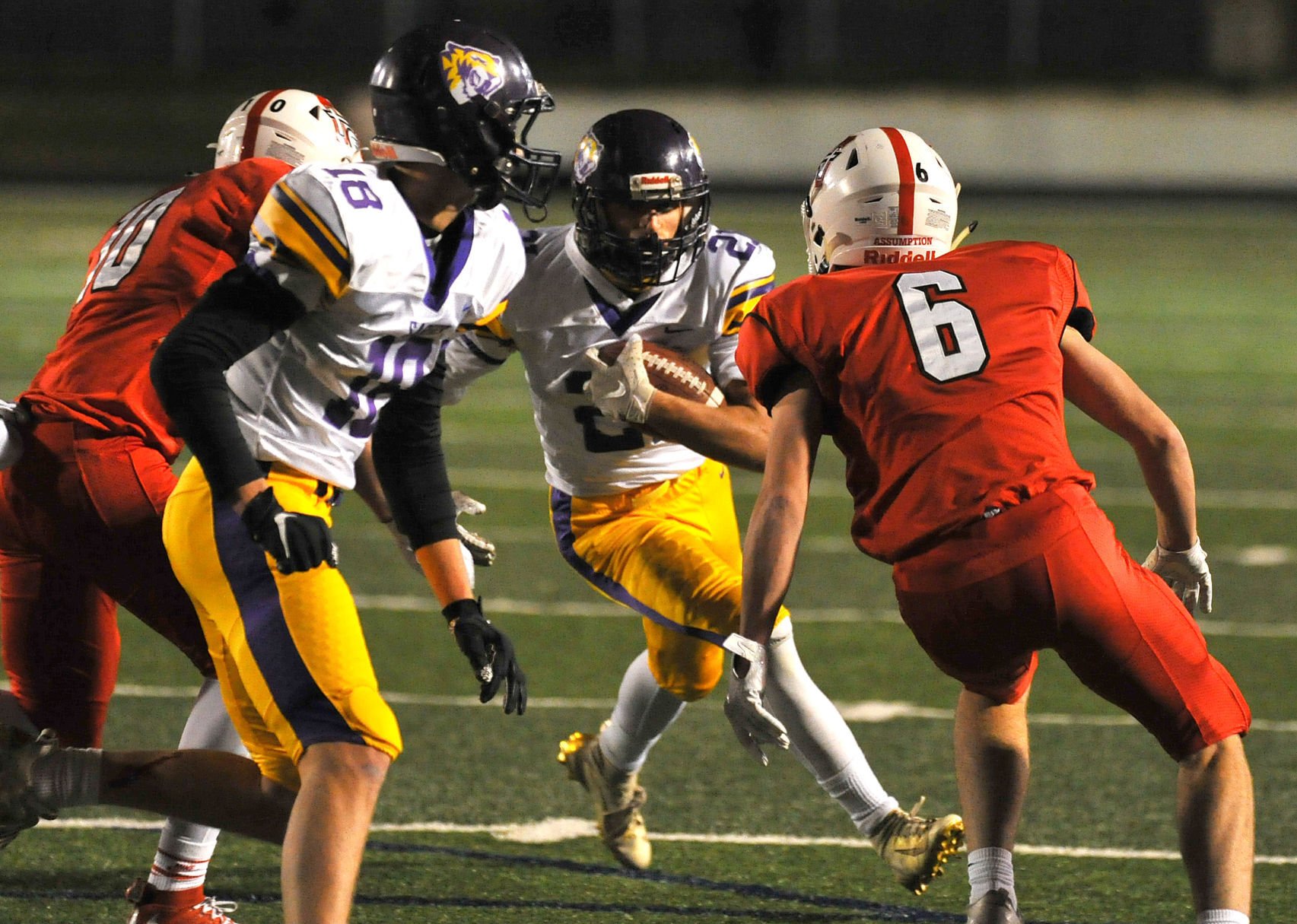 102320-qc-spt-dewitt-assum fball-183